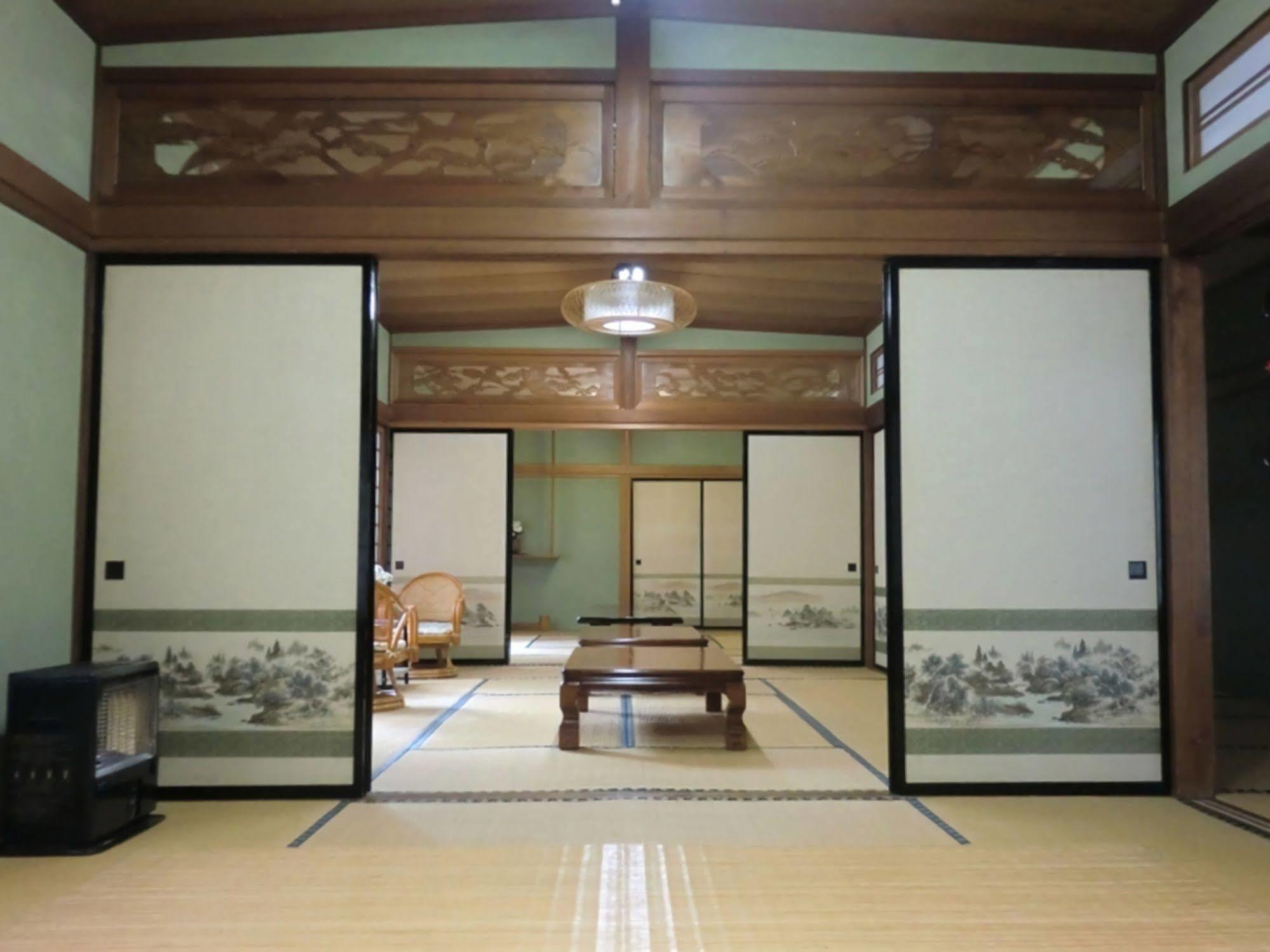 Onsen Minshuku Sakaeya Hotell Shizukuishi Exteriör bild